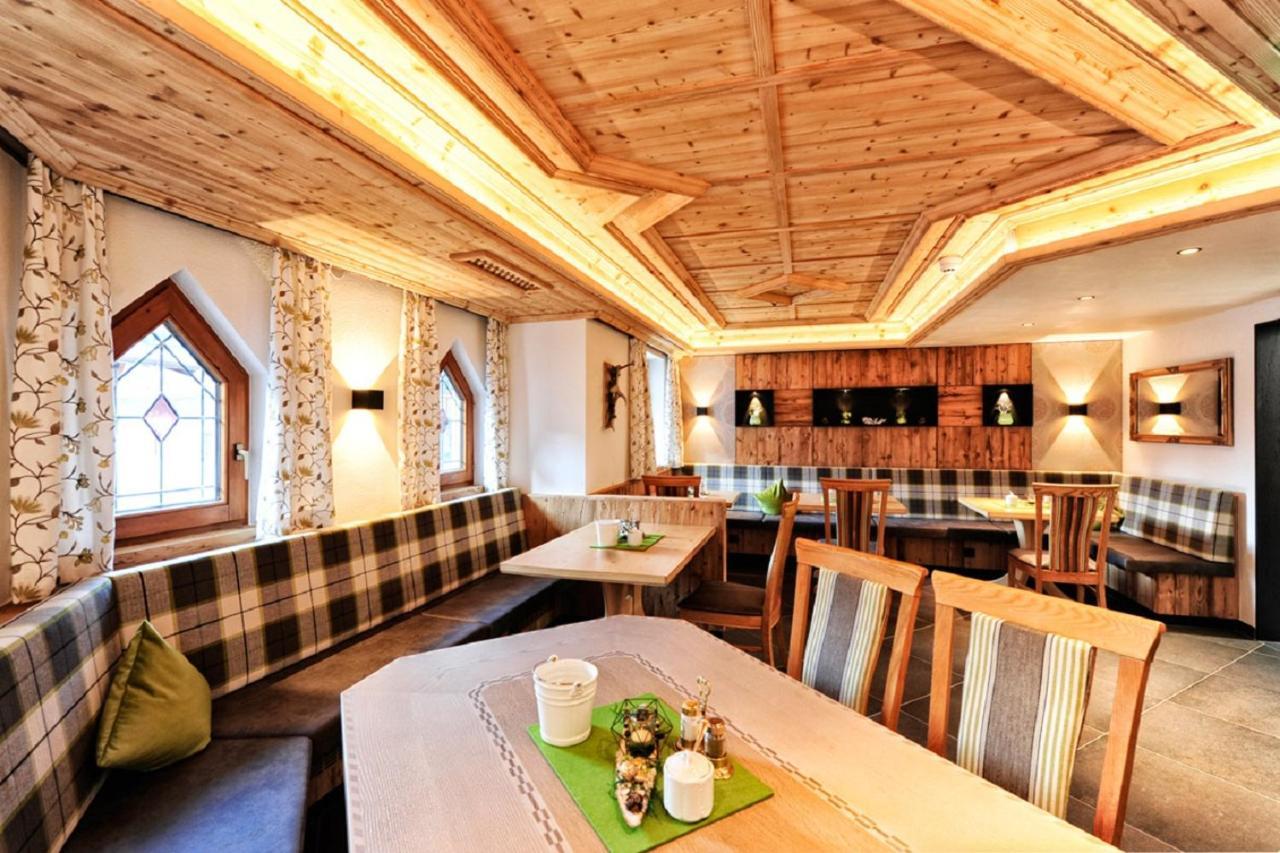 Hotel Garni Stefanie Ischgl Exterior photo