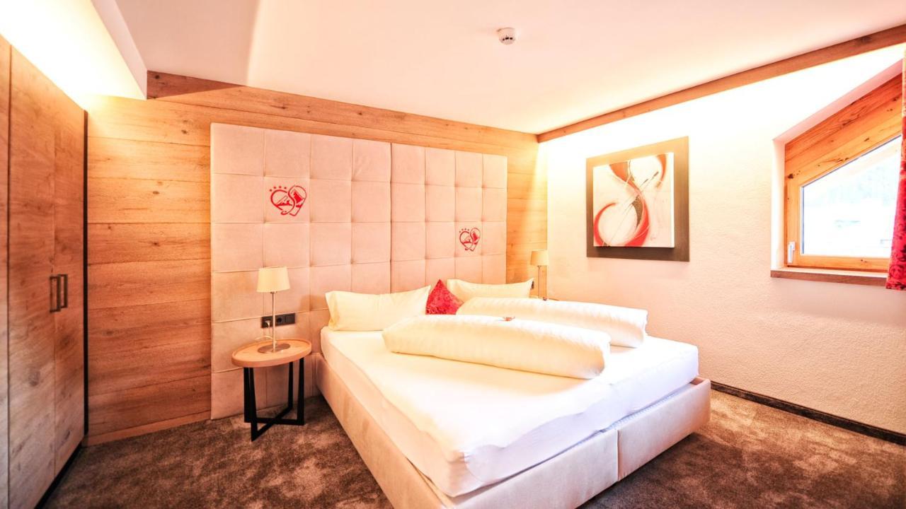 Hotel Garni Stefanie Ischgl Exterior photo